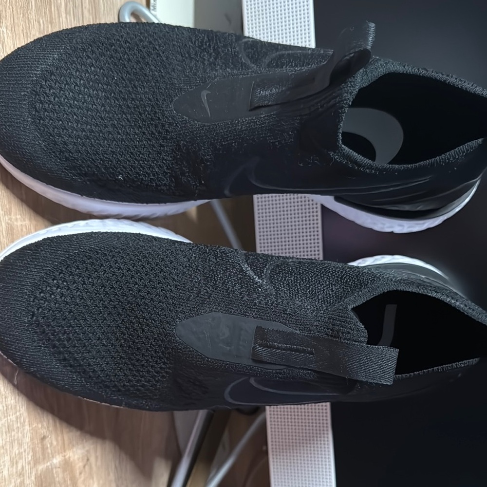 Nike Black Athletic Slip-On Shoes with Cushioned Sole